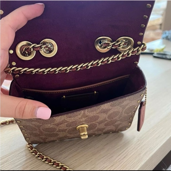 Coach Madison Shoulder Bag In Signature Canvas With Rivets - Tan Rust - Picture 4 of 5